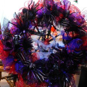 Halloween spooky spider wreath for front door